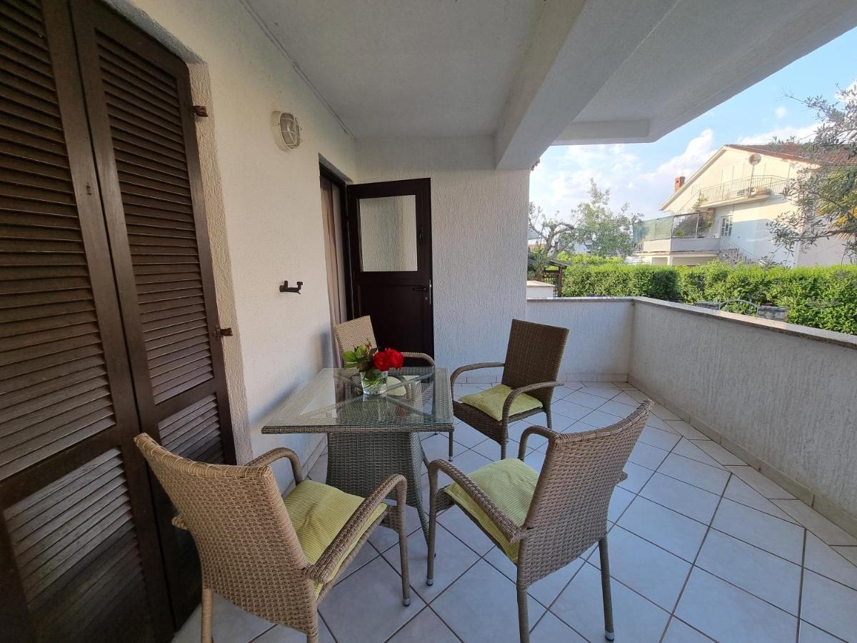 Apartment Marina Порат Екстериор снимка